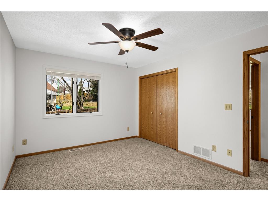 2916 Frank Street Maplewood MN 55109 7081900 image17