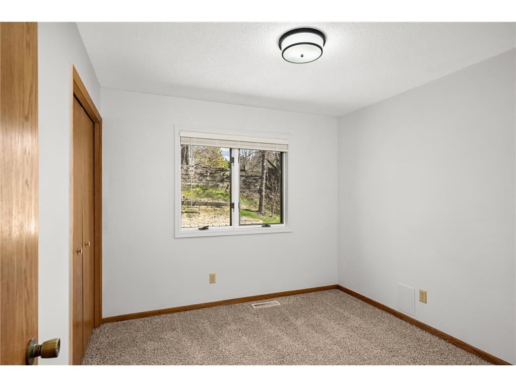 2916 Frank Street Maplewood MN 55109 7081900 image21