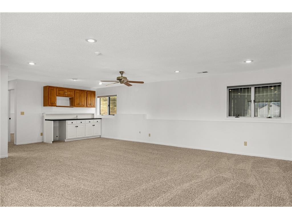 2916 Frank Street Maplewood MN 55109 7081900 image26