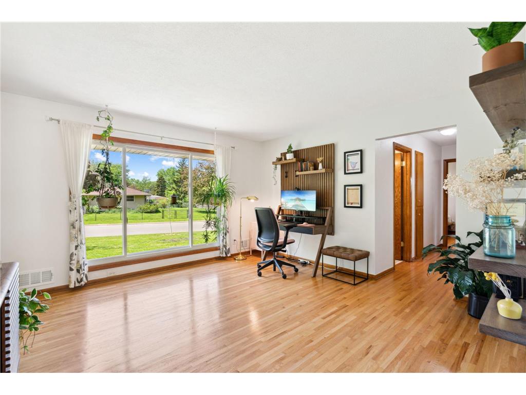 2916 Marion Street, Roseville, MN, 55113 MLS 6552351 Edina Realty