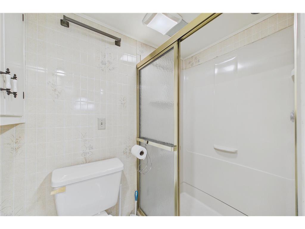 2916 W 60th Street Minneapolis MN 55410 7024249 image21