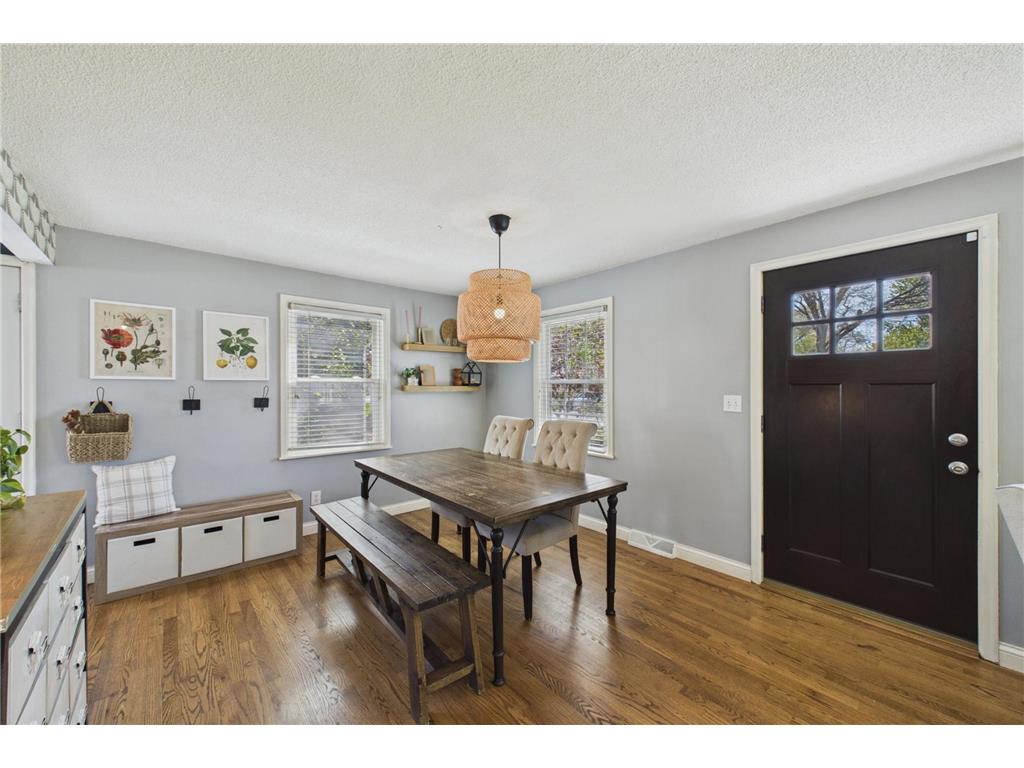 2916 W 60th Street Minneapolis MN 55410 7024249 image3