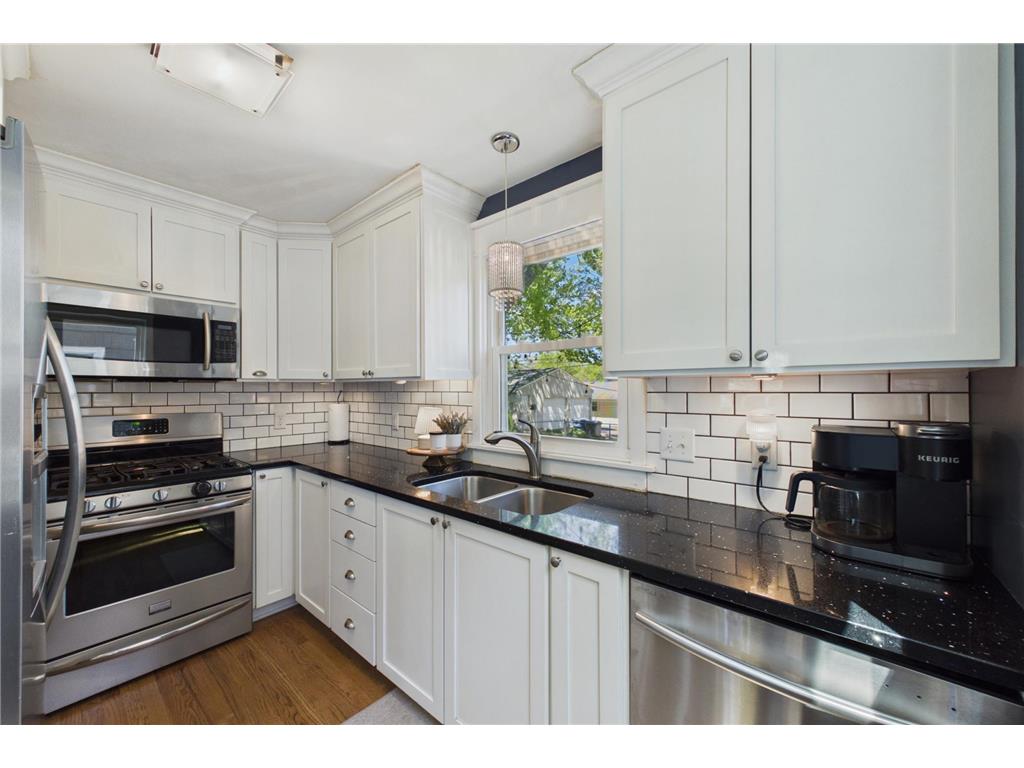 2916 W 60th Street Minneapolis MN 55410 7024249 image9