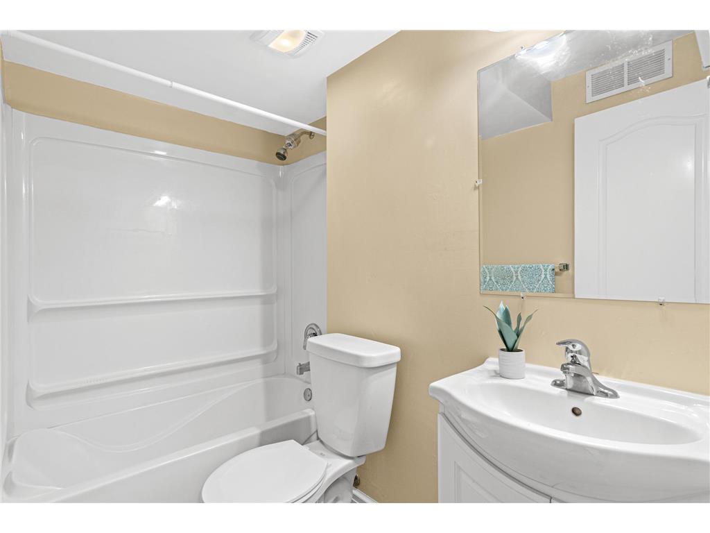 2917 Hemingway Drive Chaska MN 55318 7108332 image21