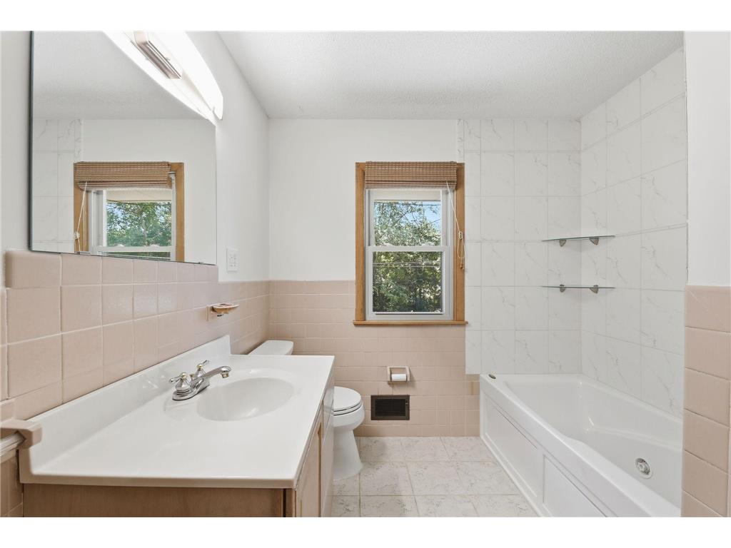 2919 64th Avenue N Brooklyn Center MN 55430 7074479 image46