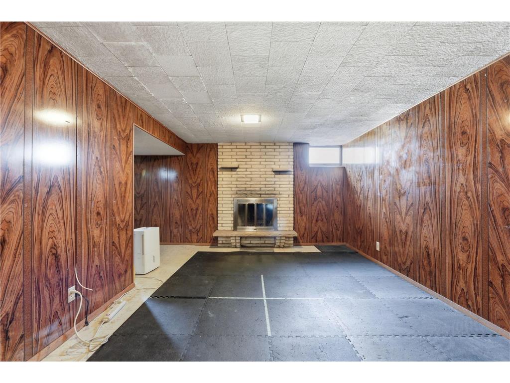 2919 64th Avenue N Brooklyn Center MN 55430 7074479 image48