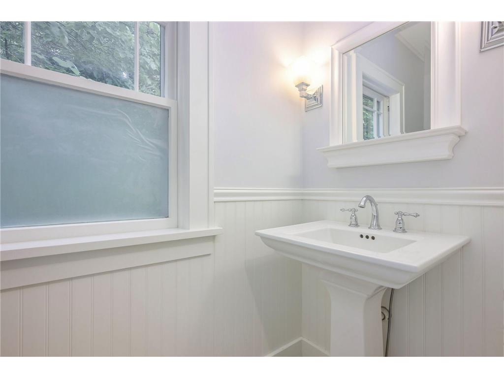 2919 W 47th Street Minneapolis MN 55410 7098834 image24