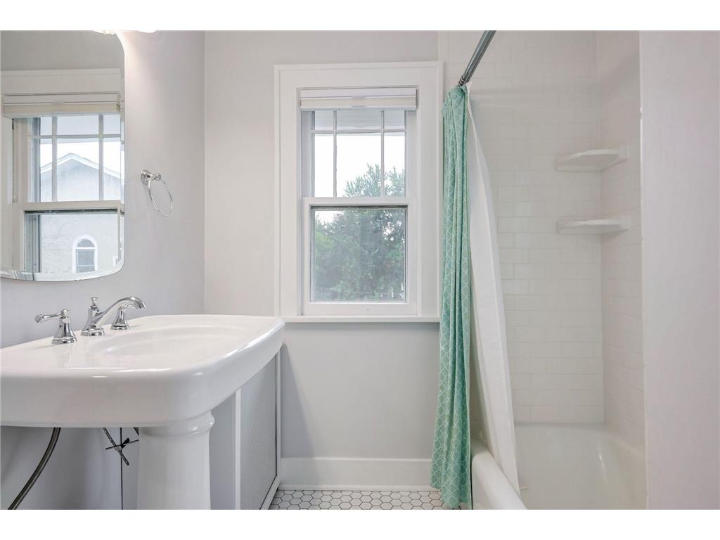2919 W 47th Street Minneapolis MN 55410 7098834 image34
