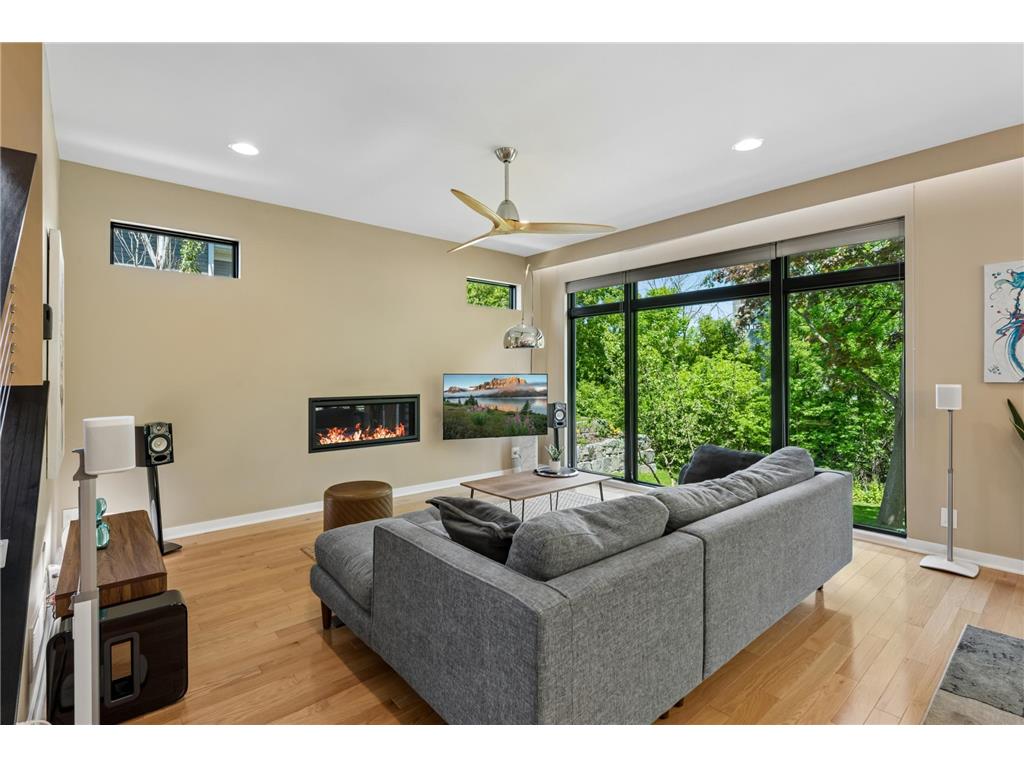 292 Vincent Avenue N Minneapolis MN 55405 7079488 image18