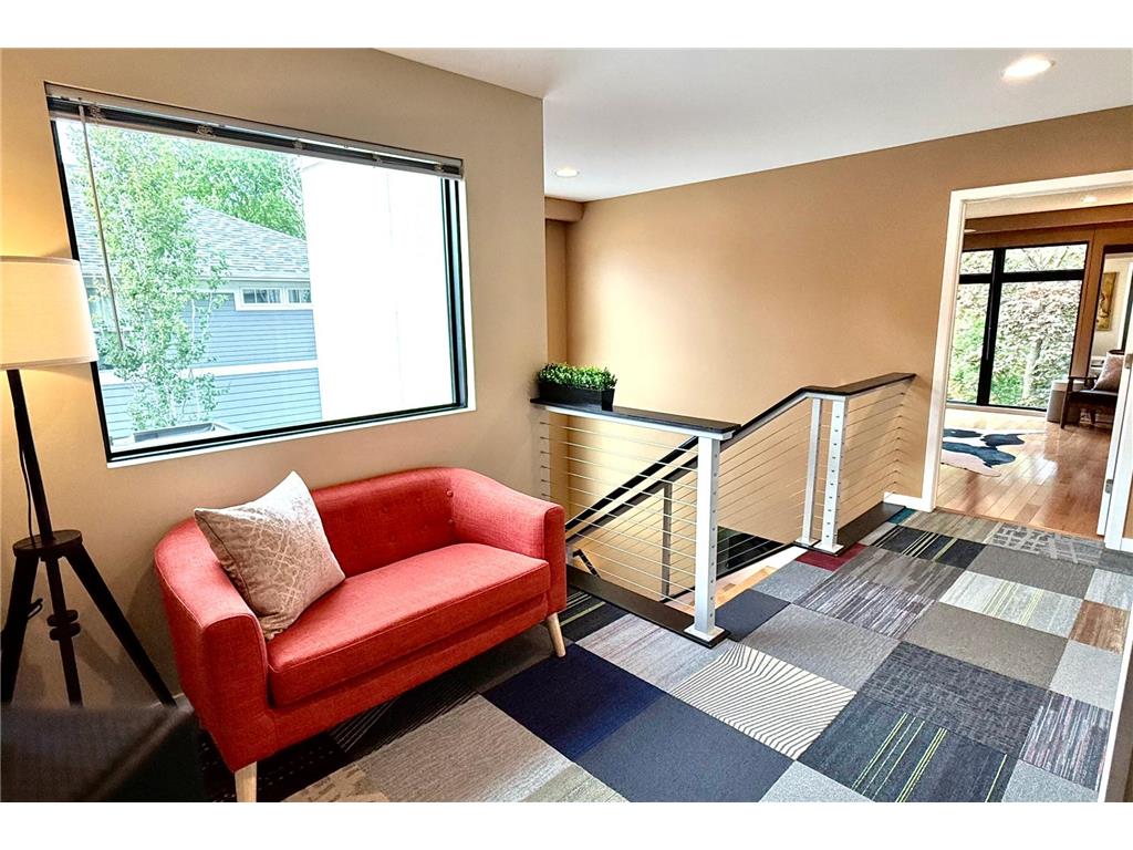 292 Vincent Avenue N Minneapolis MN 55405 7079488 image22
