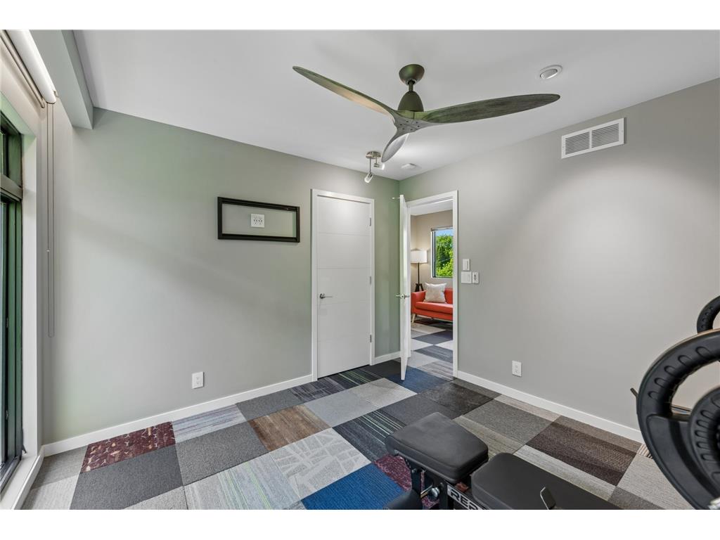 292 Vincent Avenue N Minneapolis MN 55405 7079488 image33
