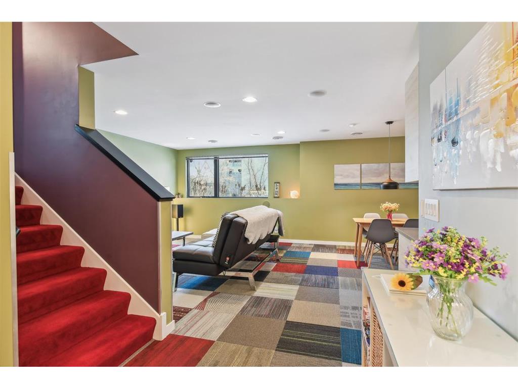 292 Vincent Avenue N Minneapolis MN 55405 7079488 image38
