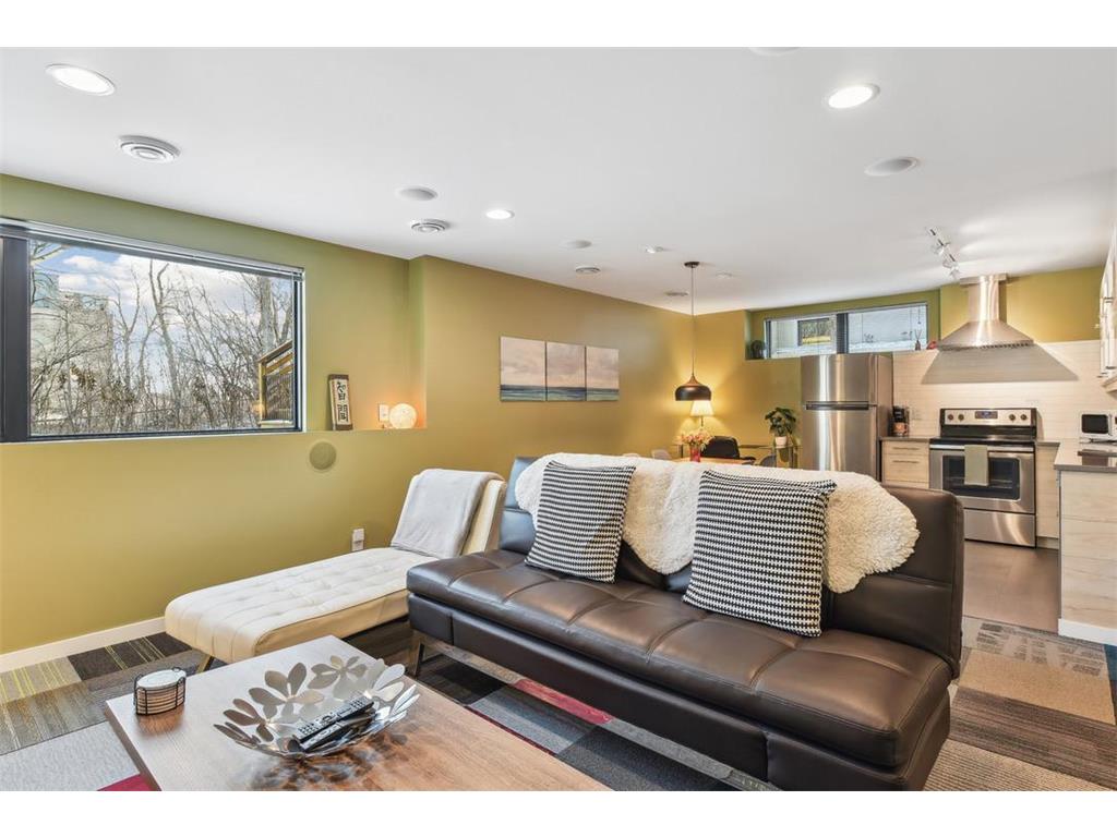 292 Vincent Avenue N Minneapolis MN 55405 7079488 image39
