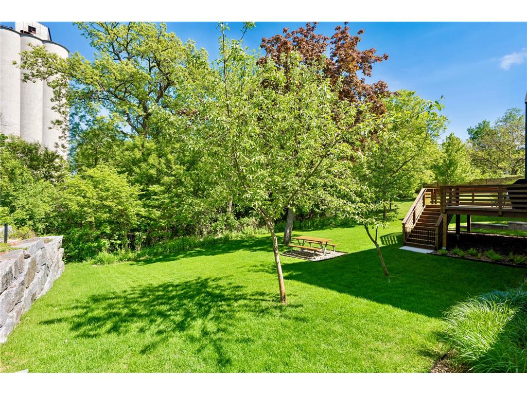 292 Vincent Avenue N Minneapolis MN 55405 7079488 image58