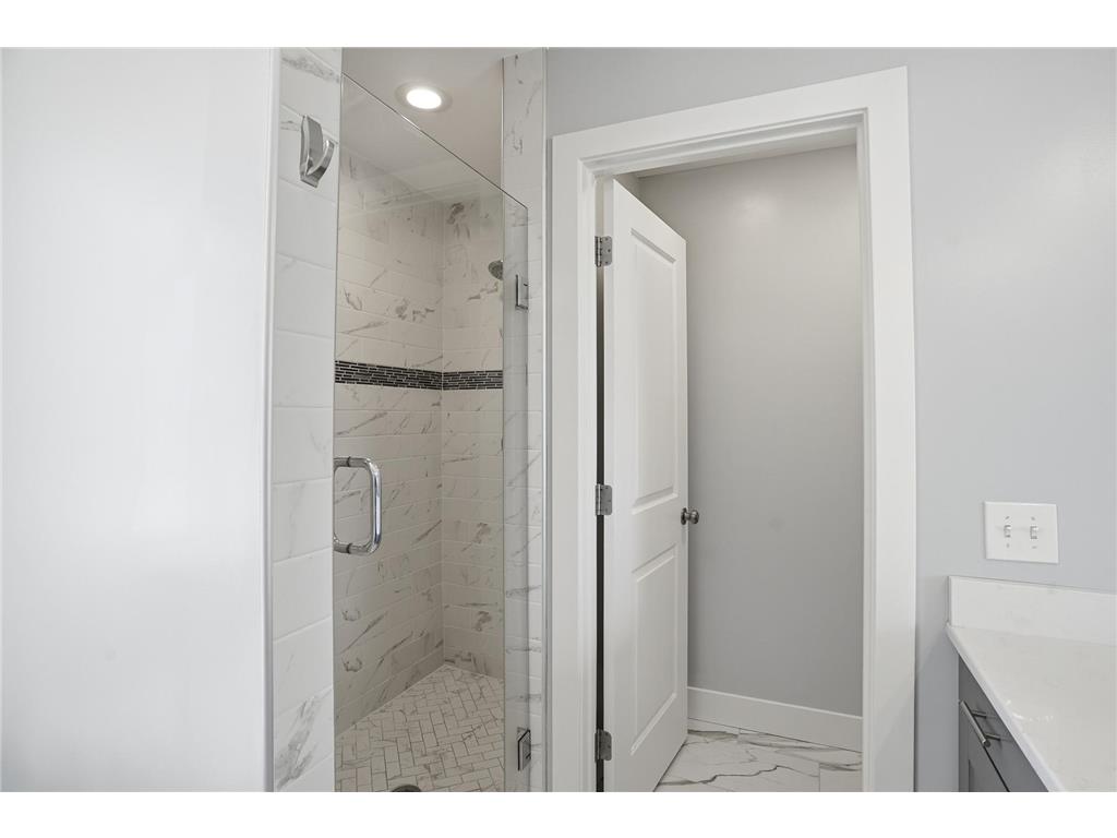 2921 40th Avenue S Minneapolis MN 55406 7063660 image37