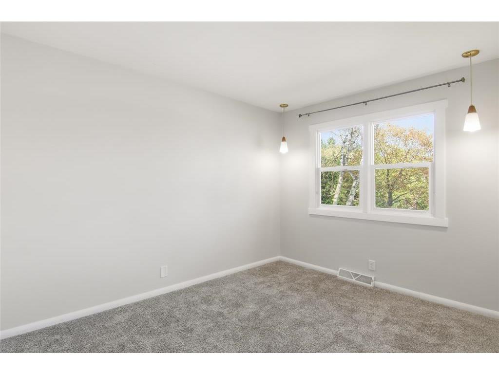 2921 La Salle Street Eau Claire WI 54703 7067700 image15