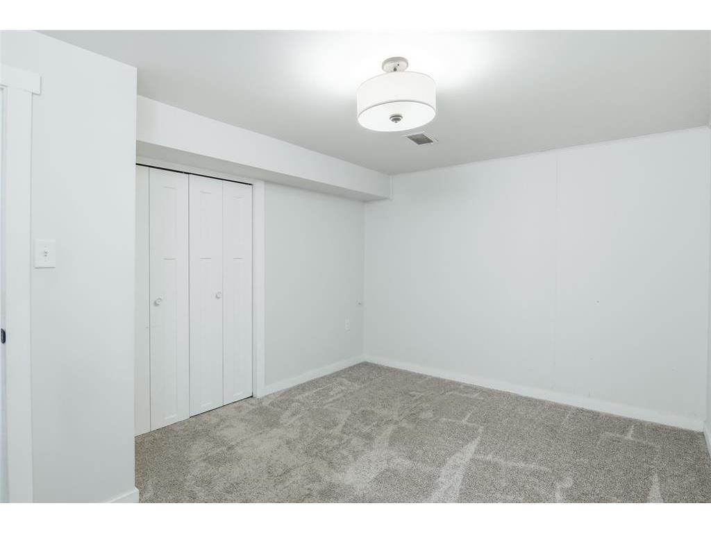 2921 La Salle Street Eau Claire WI 54703 7067700 image23