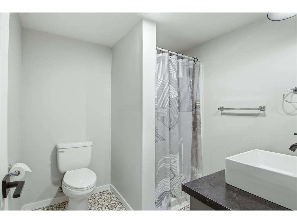 2921 La Salle Street Eau Claire WI 54703 7067700 image24