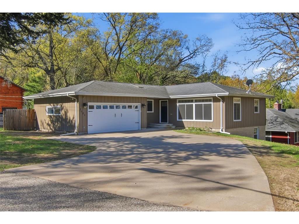 2921 La Salle Street Eau Claire WI 54703 7067700 image37
