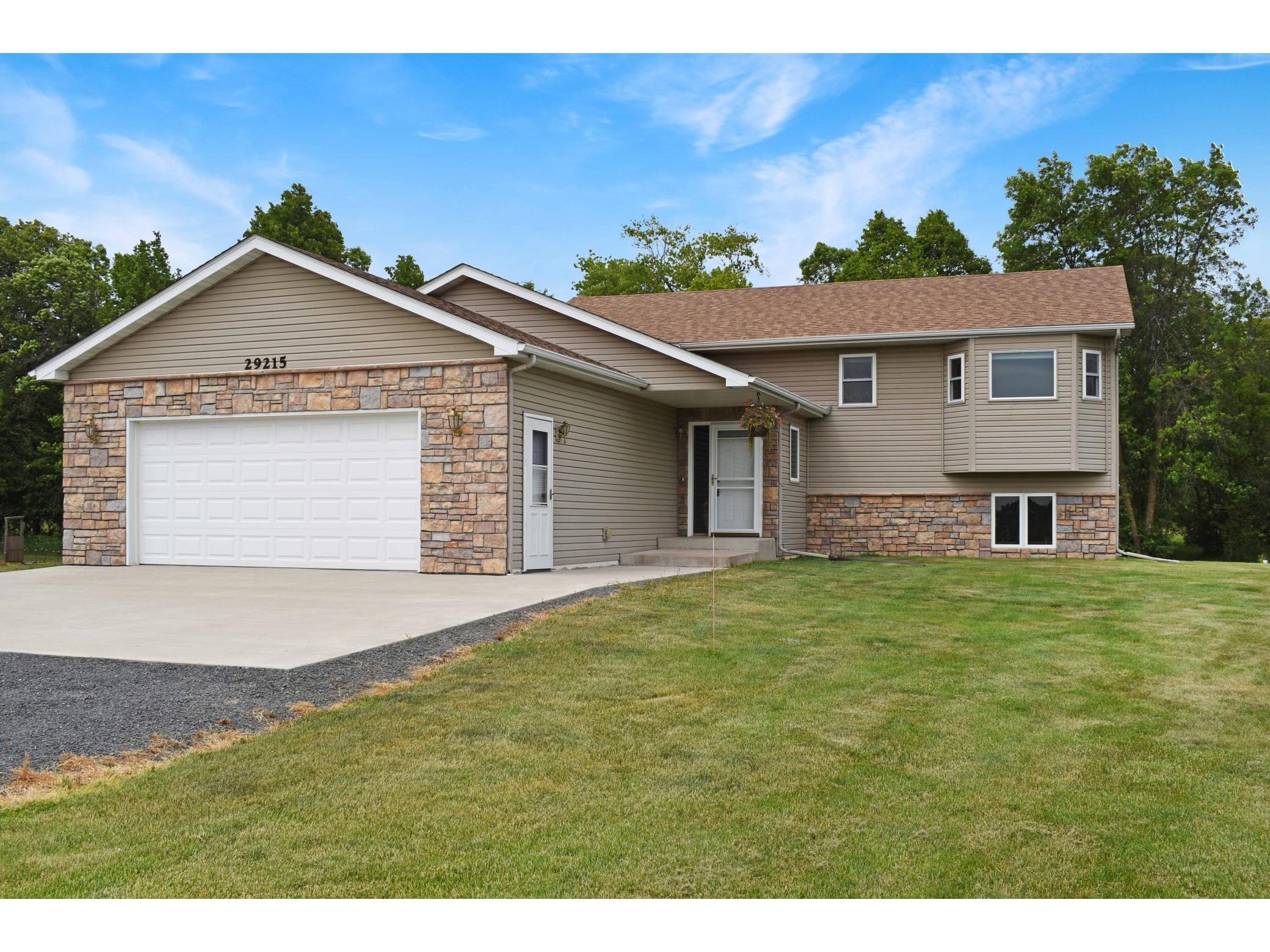 29215 Snow Goose Trail, Shafer, MN 55074 MLS 5575343 Edina Realty