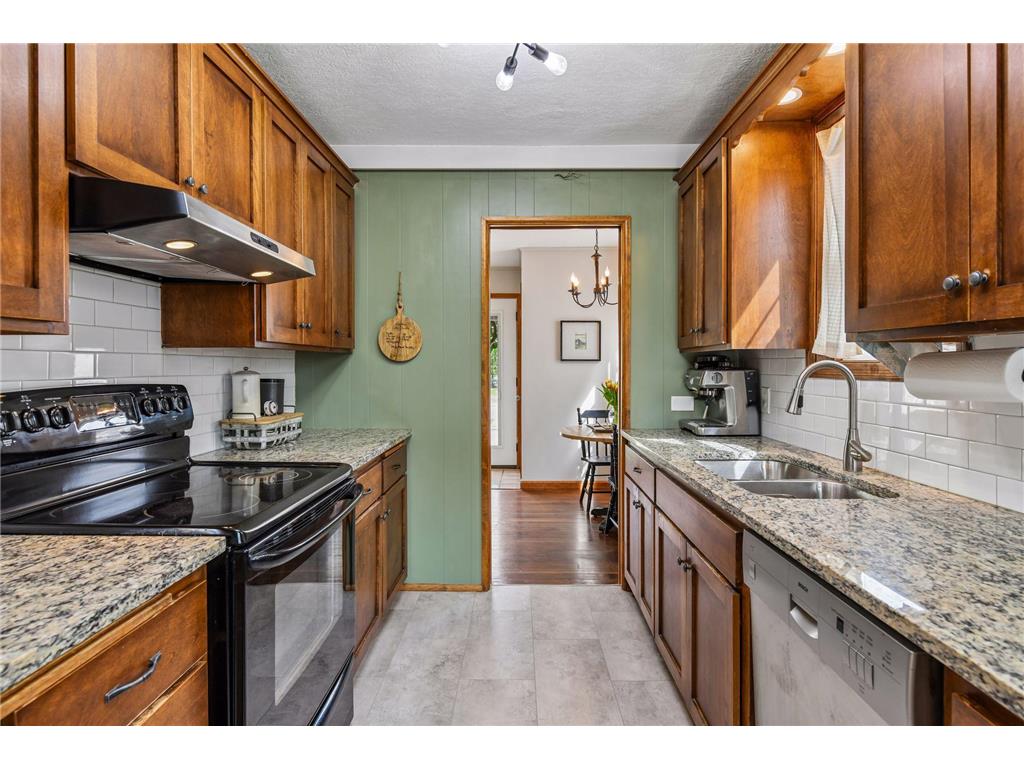 2924 Hampshire Avenue S Saint Louis Park MN 55426 7049624 image21