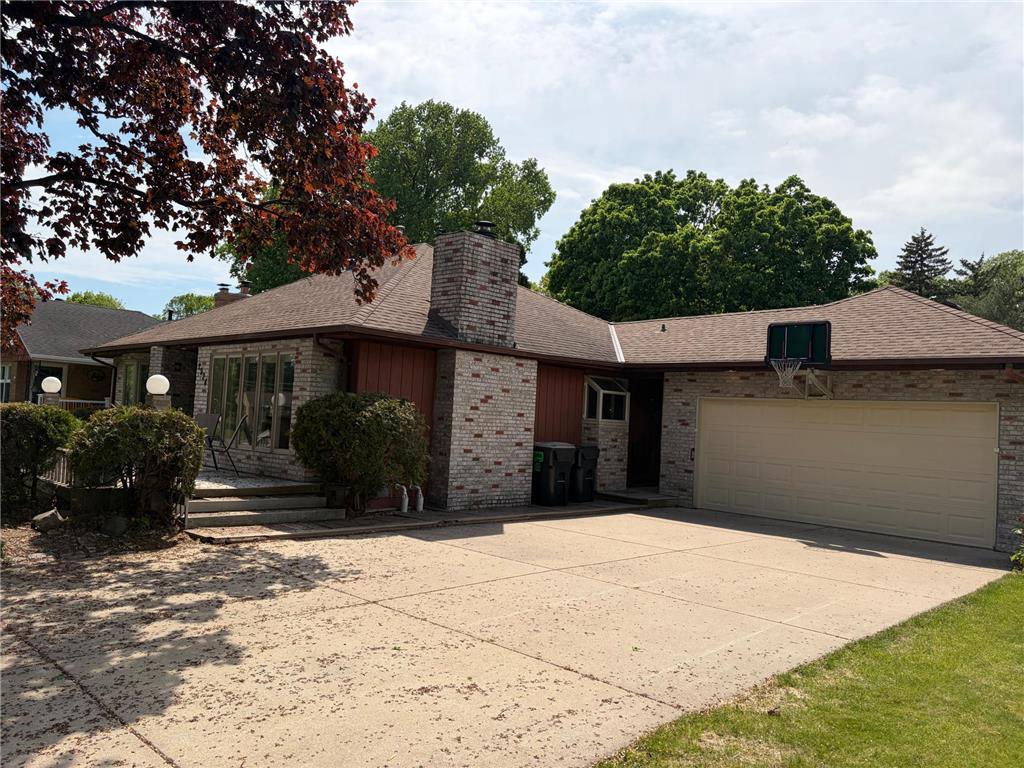 2924 Roosevelt Street NE Saint Anthony MN 55418 7043362 image1