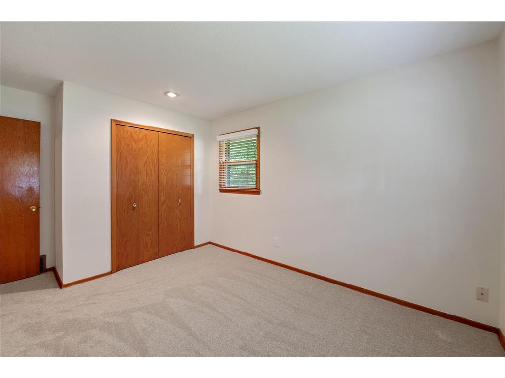 2924 Spring View Lane Mounds View MN 55112 7076124 image11