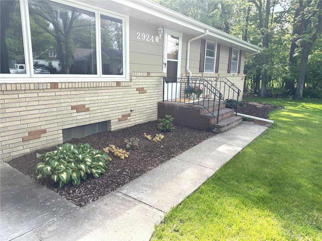 2924 Spring View Lane Mounds View MN 55112 7076124 image24