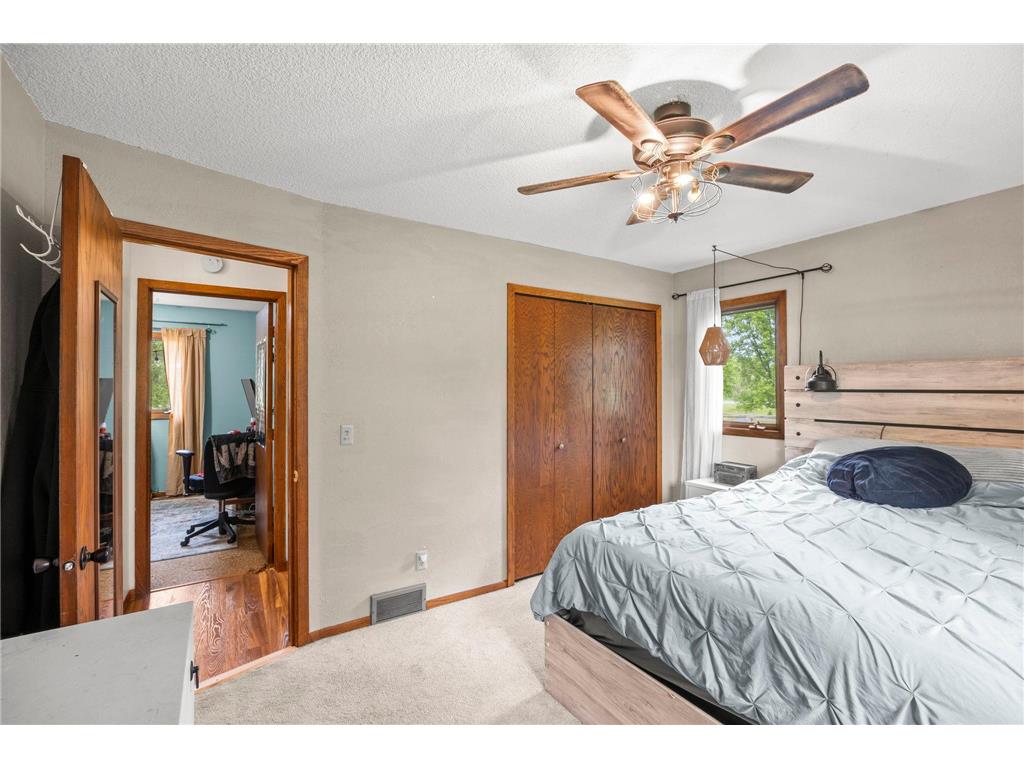 29242 Lily Street NW Isanti MN 55040 7079200 image24