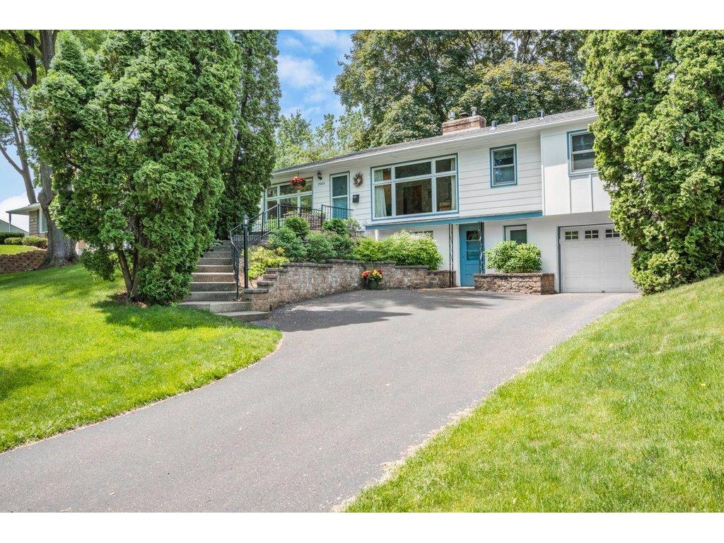 2925 Kyle Avenue N Golden Valley MN 55422 7101565 image1