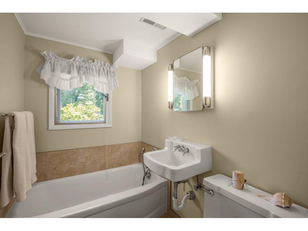 2925 Kyle Avenue N Golden Valley MN 55422 7101565 image24