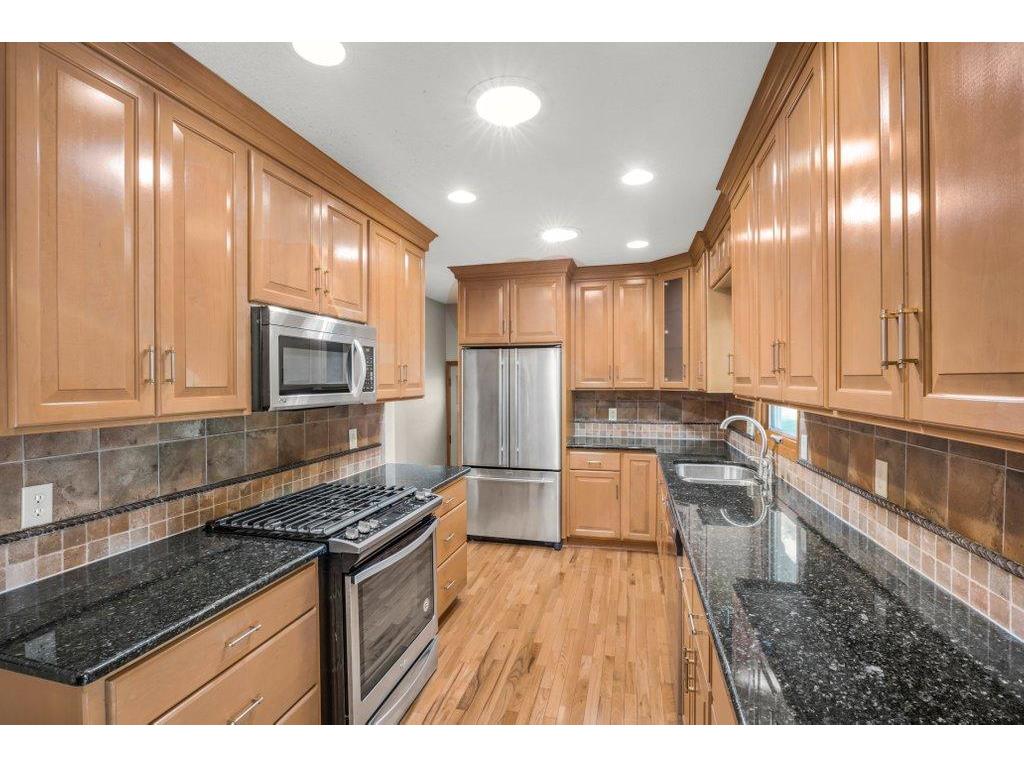 2925 Kyle Avenue N Golden Valley MN 55422 7101565 image6