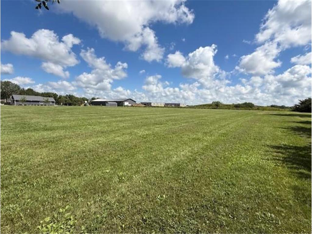 2925 Matthew Drive Windom MN 56101 7092022 image2