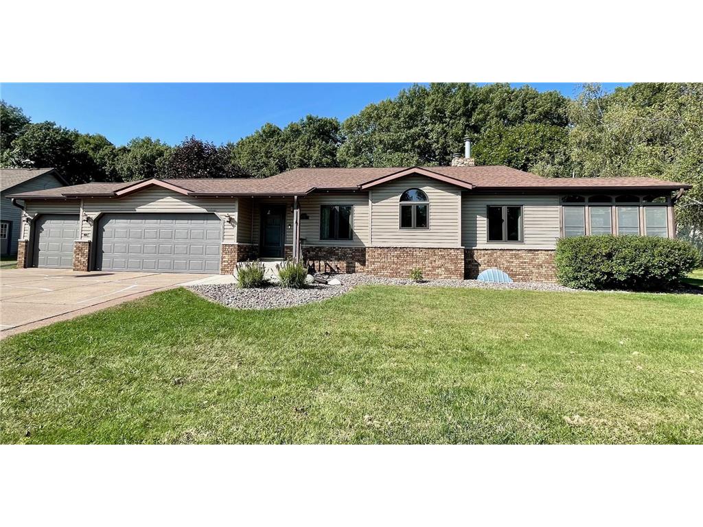2925 S Plum Tree Circle Menomonie WI 54751 6590634 image1