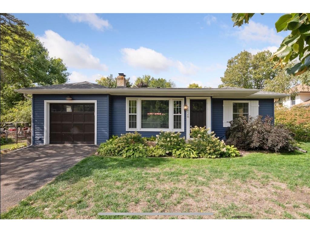 2926 Bay Street Wayzata MN 55391 7078834 image1