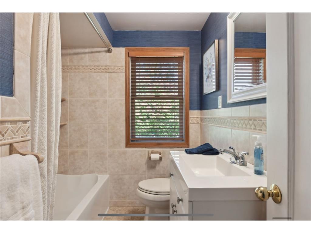 2926 Bay Street Wayzata MN 55391 7078834 image20