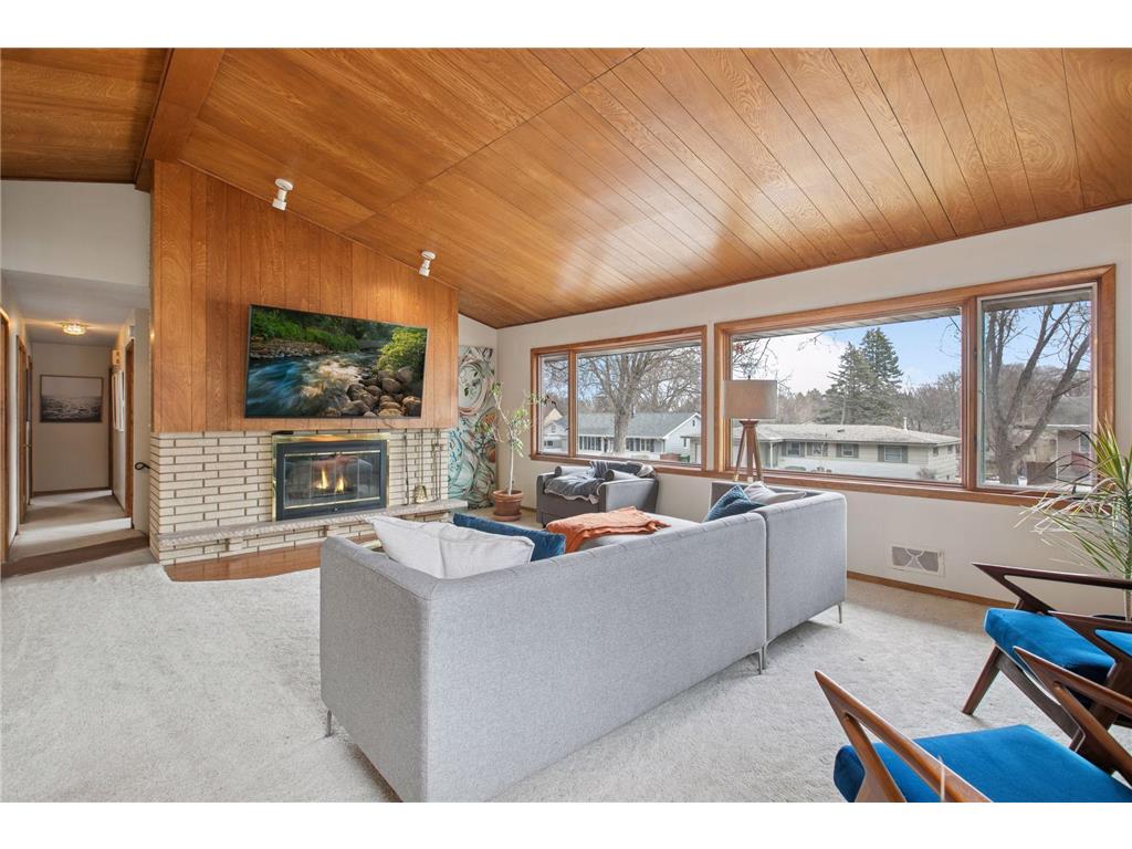 2927 Idaho Avenue N Crystal MN 55427 6695006 image1