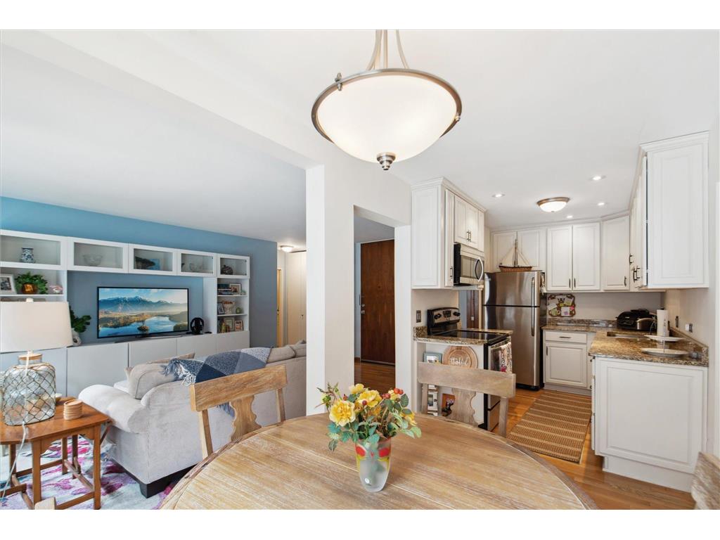 2928 Dean Parkway #2J Minneapolis MN 55416 7088886 image10