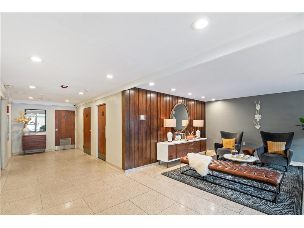 2928 Dean Parkway #2J Minneapolis MN 55416 7088886 image2