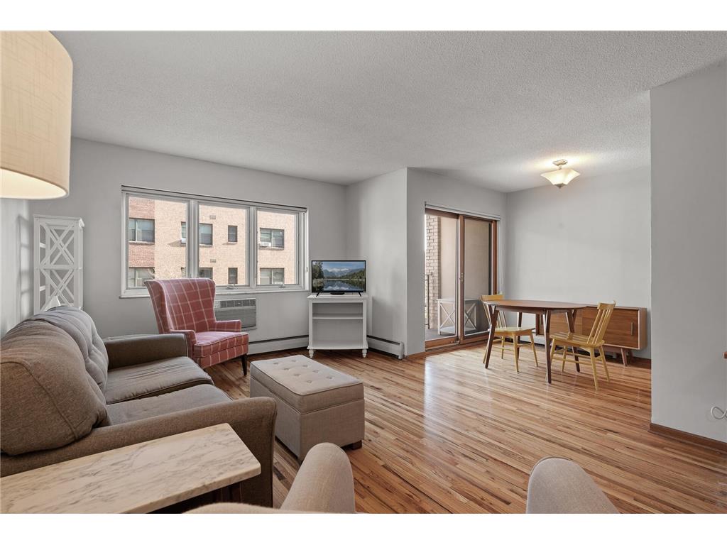 2928 Dean Parkway 3I, Minneapolis, MN 55416 MLS 6354885 Edina Realty