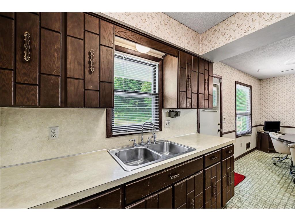 2929 18th Avenue N Minneapolis MN 55411 7027466 image11