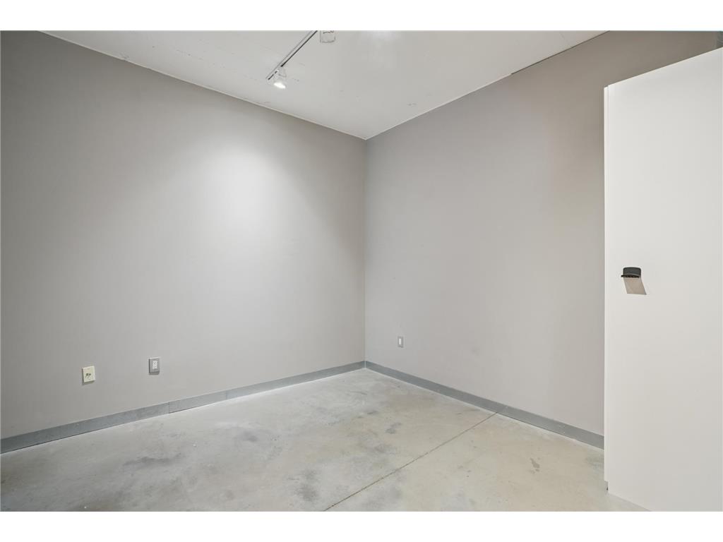 2929 Chicago Avenue #1002 Minneapolis MN 55407 6784716 image18