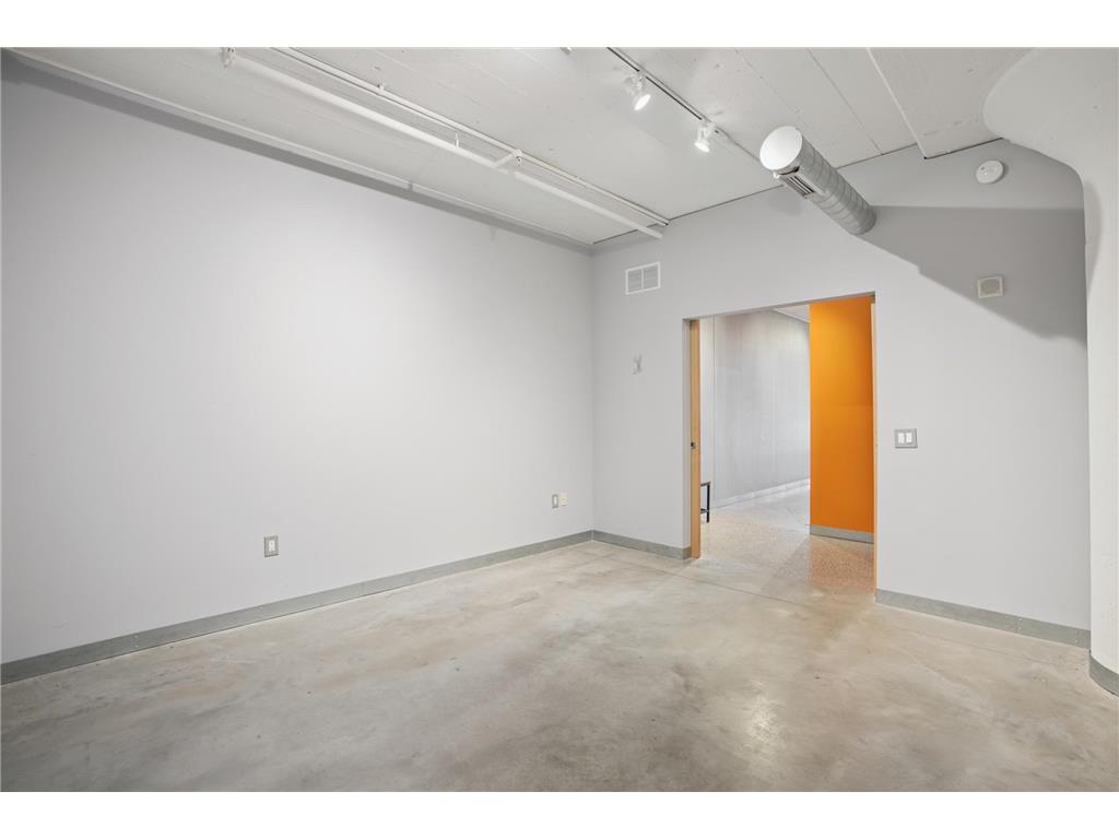 2929 Chicago Avenue #1002 Minneapolis MN 55407 6815361 image25