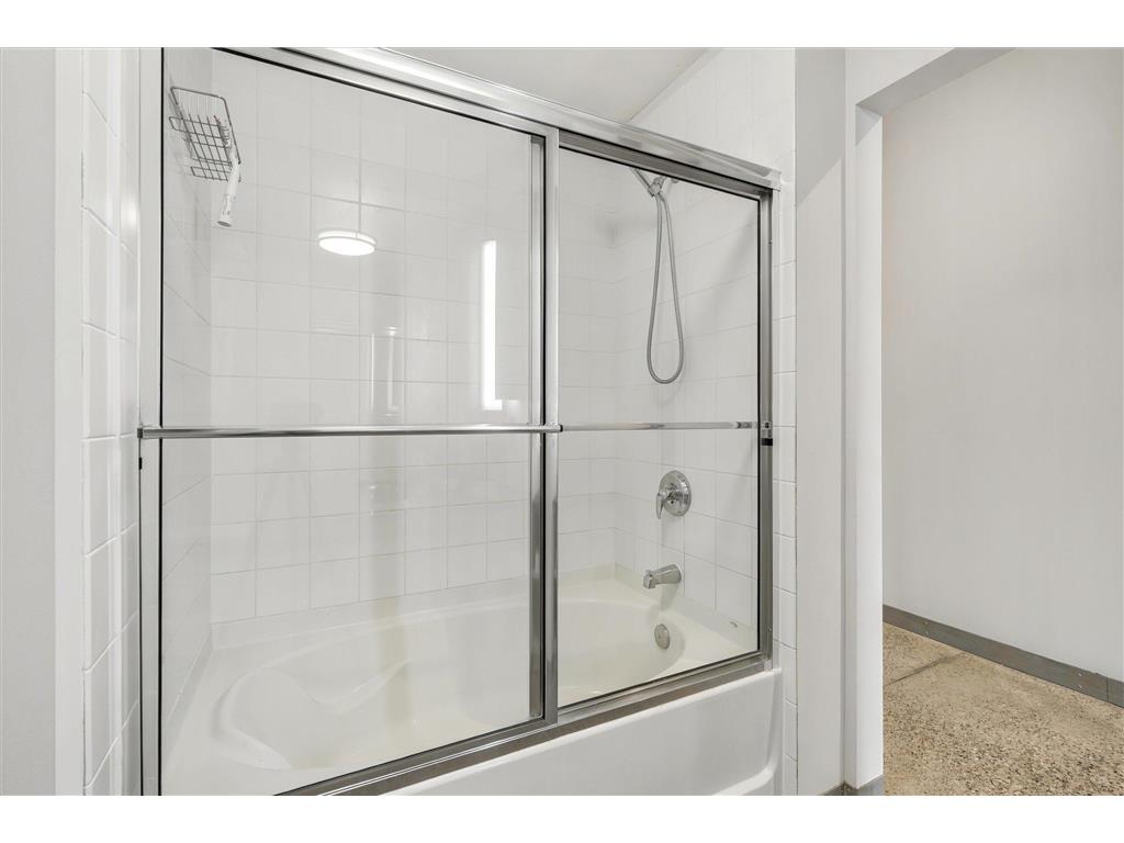 2929 Chicago Avenue #1002 Minneapolis MN 55407 7063276 image32