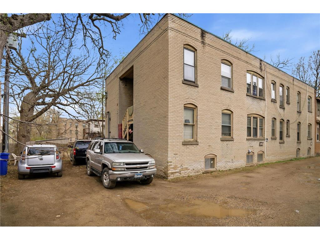 293 Dayton Avenue Saint Paul MN 55102 7075005 image14