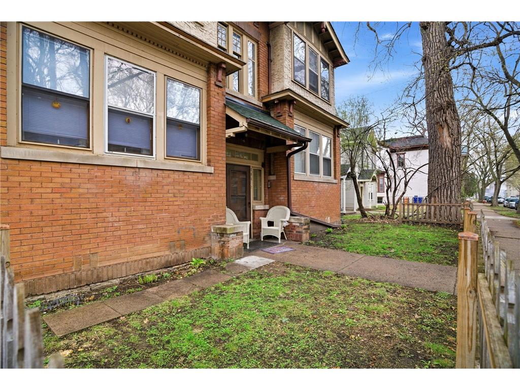 293 Dayton Avenue Saint Paul MN 55102 7075005 image3