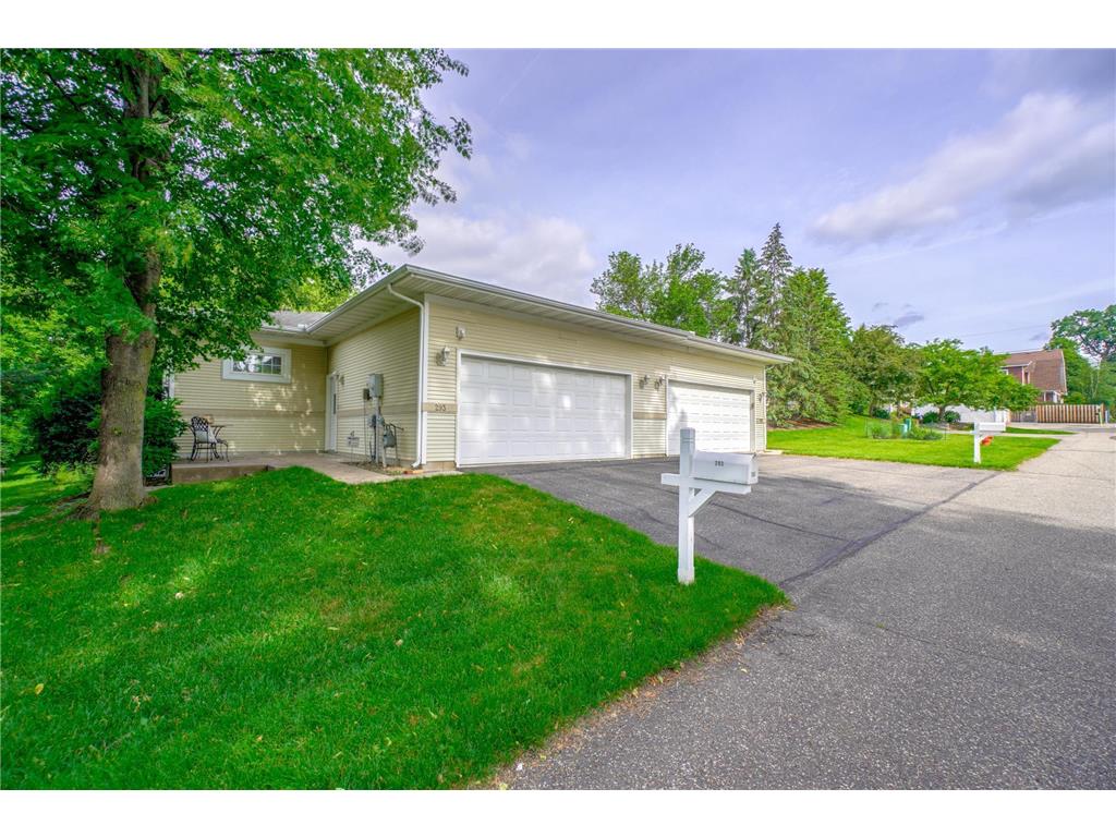 293 Lexington Parkway S Saint Paul MN 55105 6518715 image1