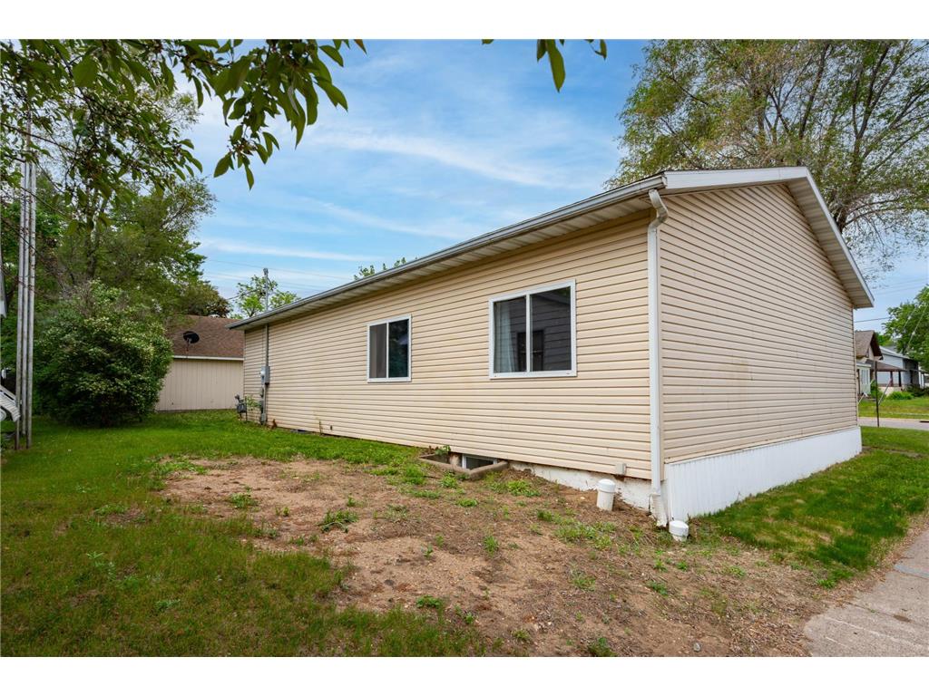 2930 3rd Street N Saint Cloud MN 56303 7084172 image21