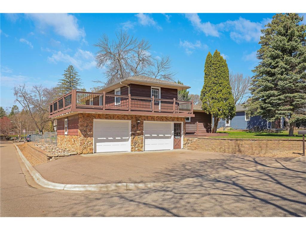 2930 Bay Street Minnetonka MN 55391 - Lake Minnetonka 7095350 image26