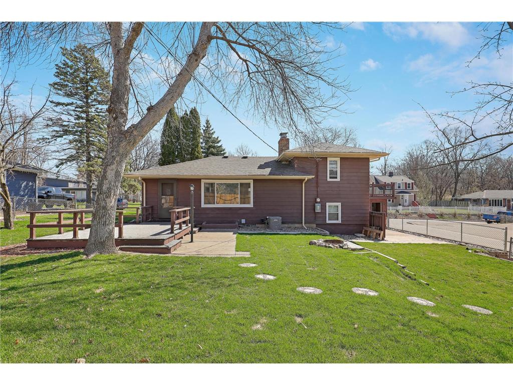 2930 Bay Street Minnetonka MN 55391 - Lake Minnetonka 7095350 image28